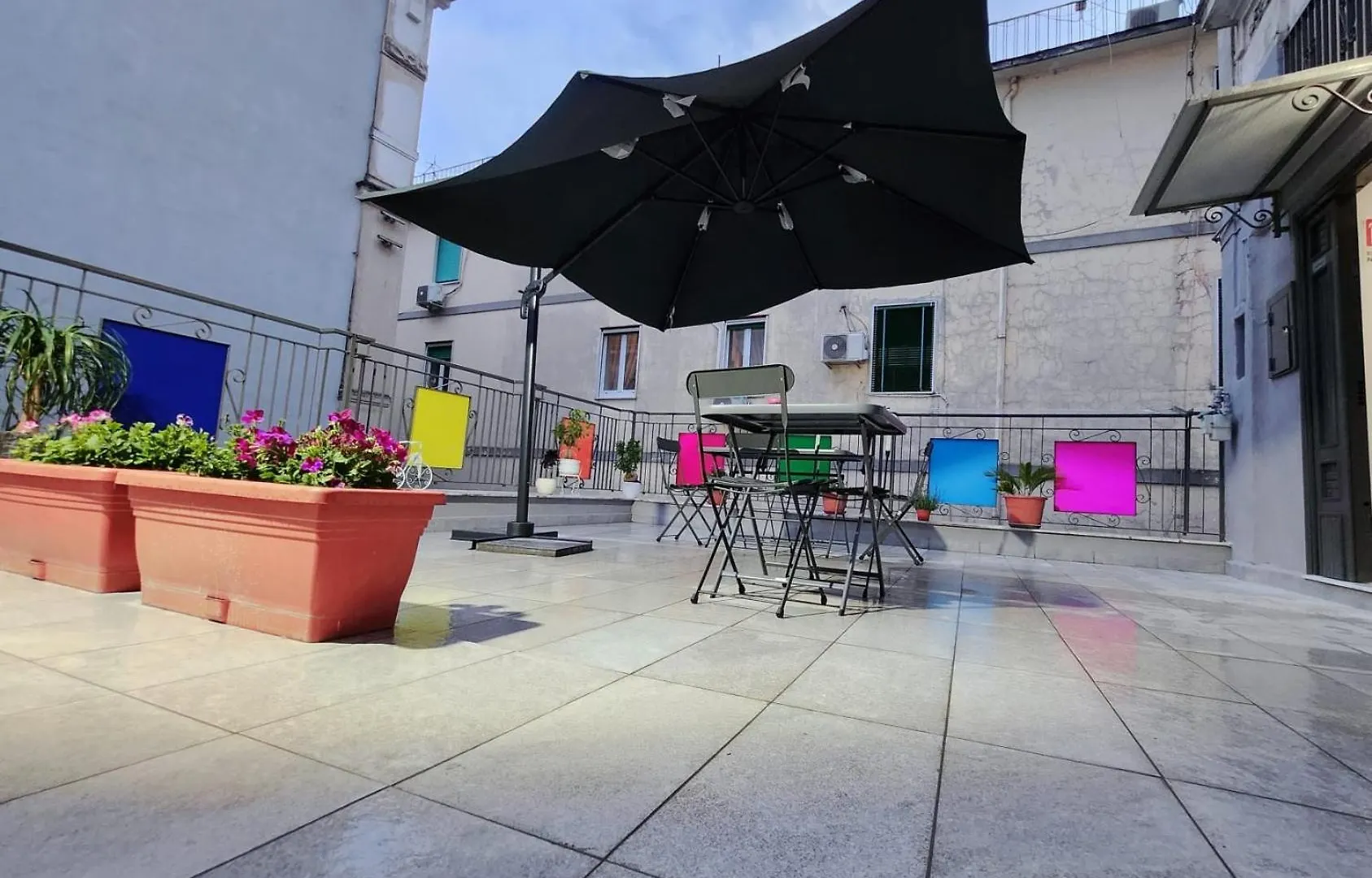 La Bella Terrazza A Materdei contacts